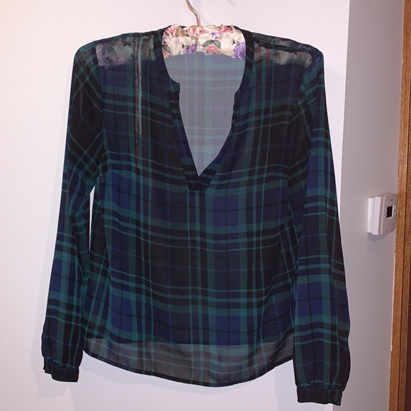 Professional blouse - Picture 2 of 5